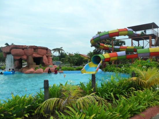 Wet World Batu Pahat Village Resort